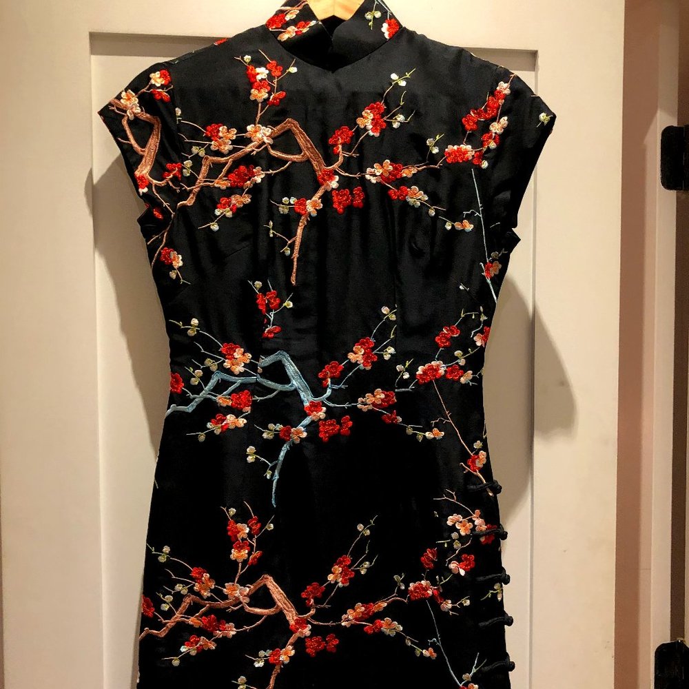 Shanghai Tang chinoiserie embroidered cherry bloss